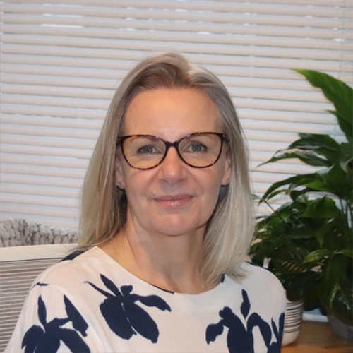 Sally Courtney